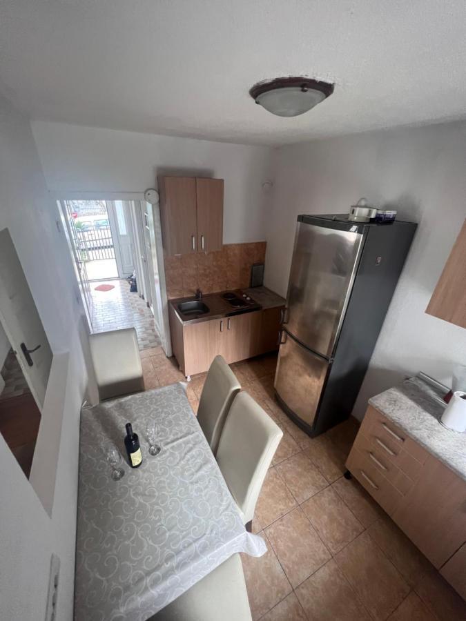 Apartments Radulovic Сутоморе Экстерьер фото