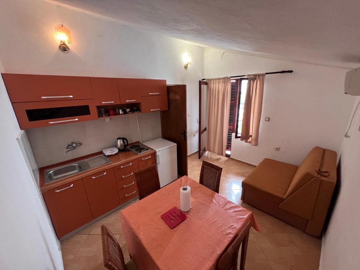 Apartments Radulovic Сутоморе Экстерьер фото